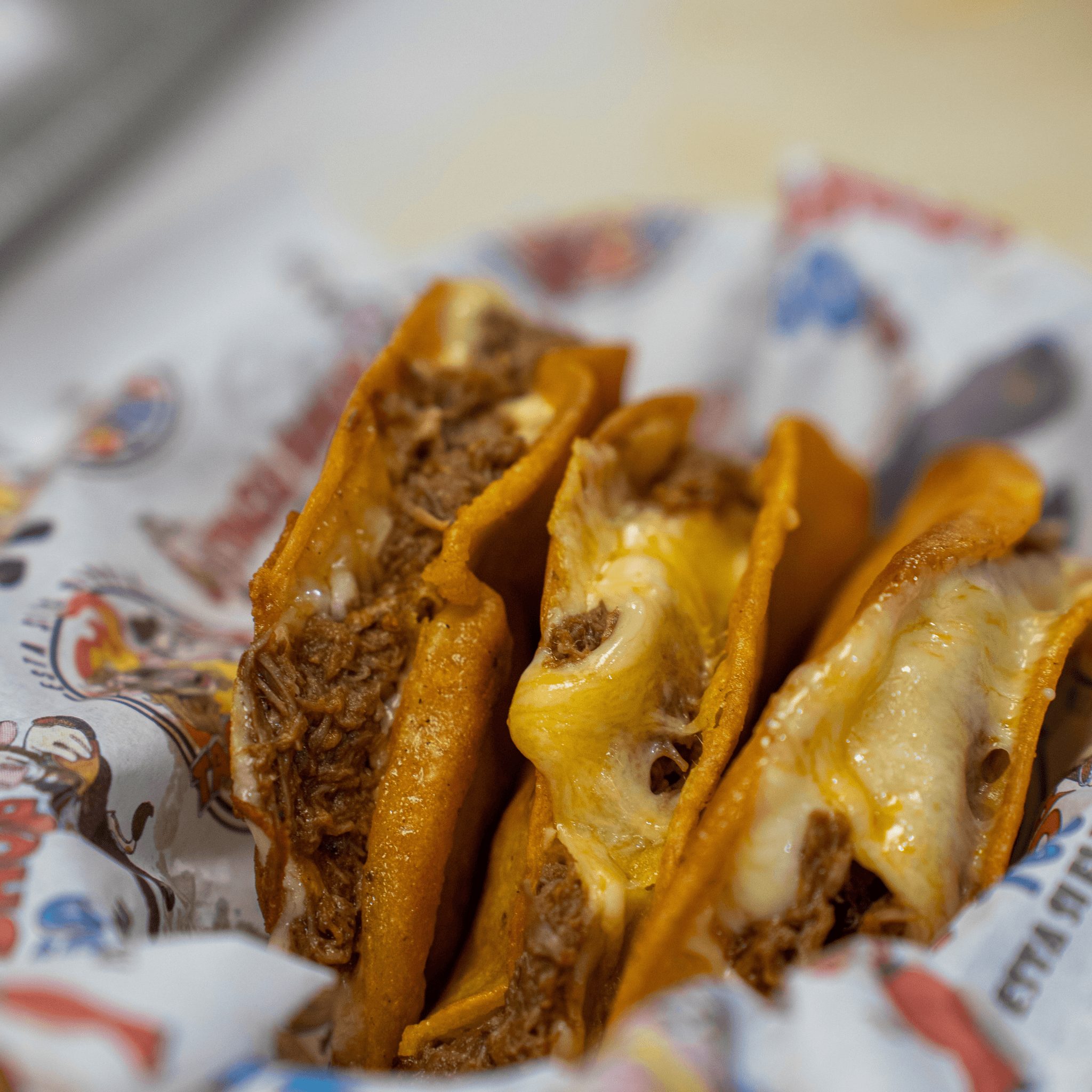 "Extra Cheese" Kesataco / Quesataco "Extra Queso".