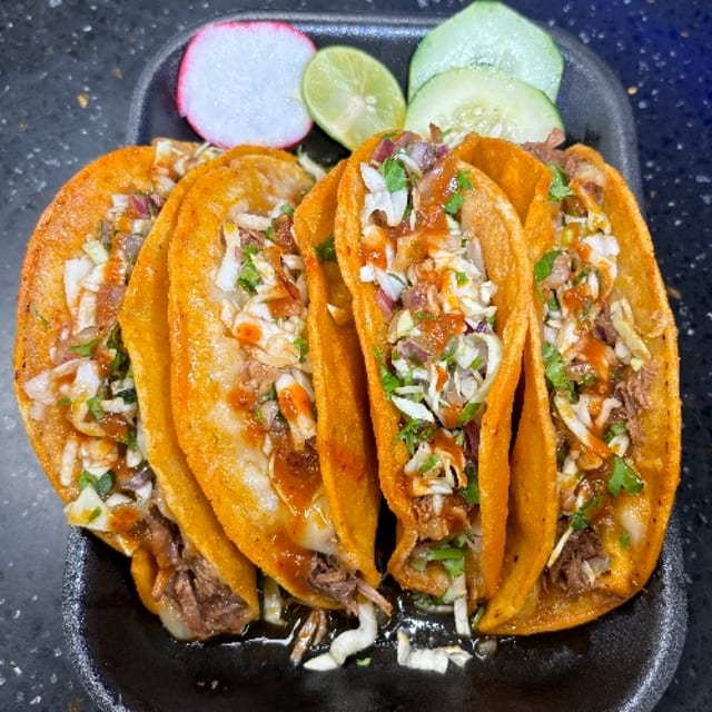(1) Kesataco / Quesataco.
