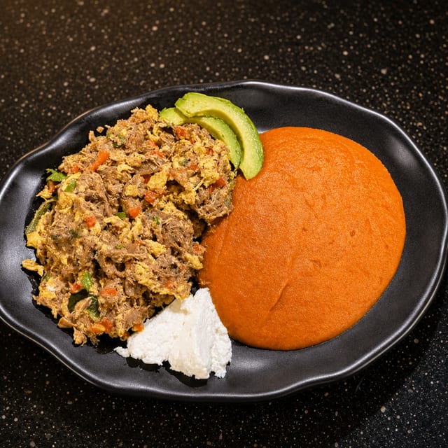Machaca With Veggies And Eggs / Machaca C/Verdura & Huevos.